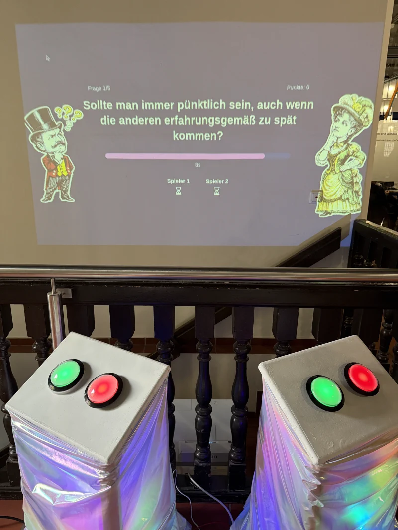 Spielrunde mit Frage auf dem Bildschirm