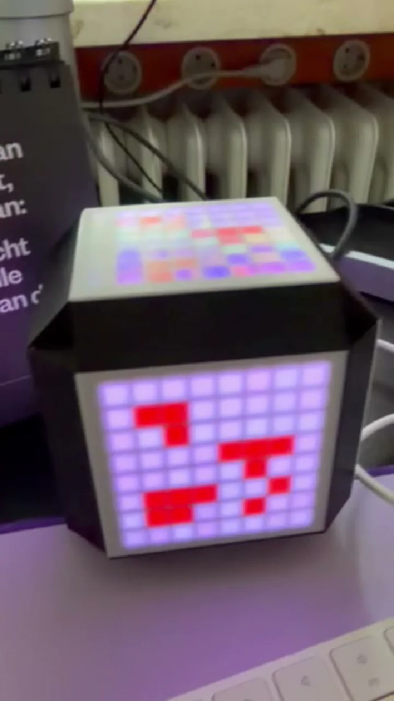 NeoPixel LED-Würfel mit Pixel-Icon