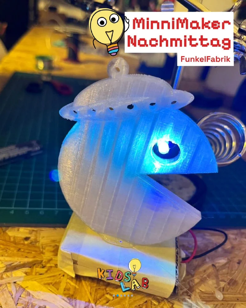 MinniMaker Leuchtfigur UFO aus dem 3D-Drucker
